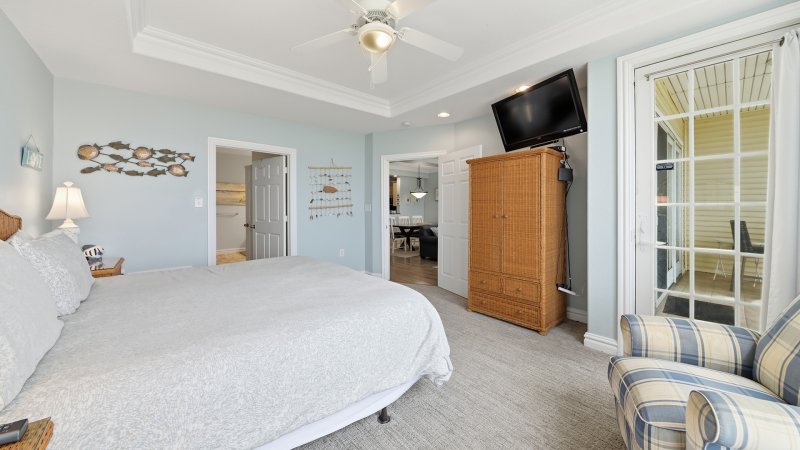 Sandbridge Aloha – Bedroom 1