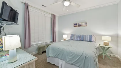 Sandbridge Aloha – Bedroom 2