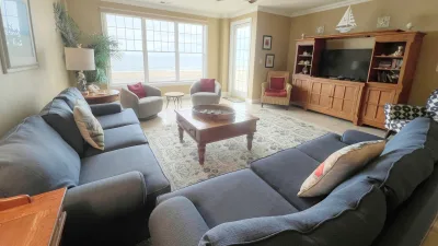 Sea Escape – Living Room