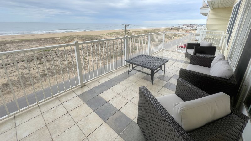 Sea Escape – Deck