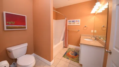 Sea Escape – Common Bath for BR2 and BR3
