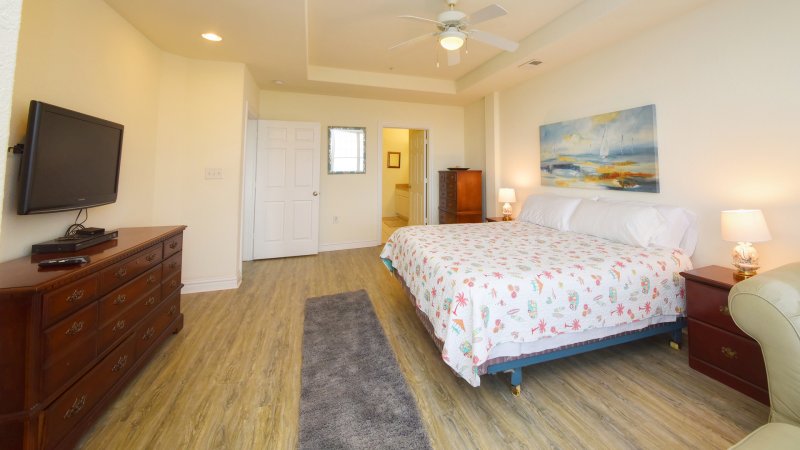 Paradise with an Oceanview – Bedroom 1