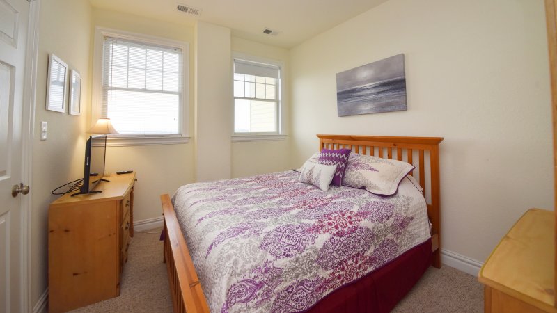 Paradise with an Oceanview – Bedroom 2