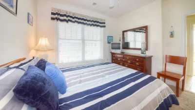 Beach-A-Licious – Bedroom 2