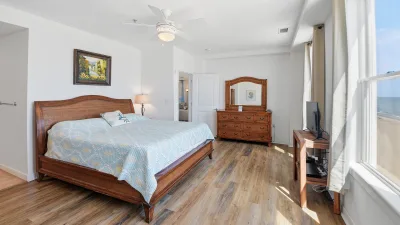 Enlightened Sunrise – Bedroom 1