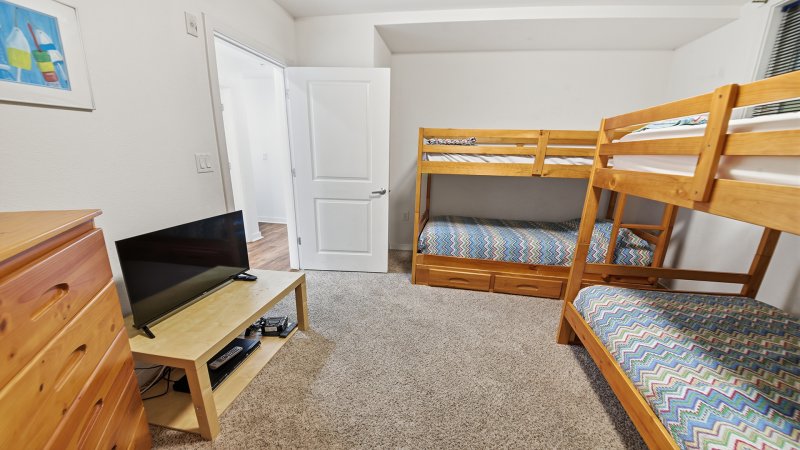 Enlightened Sunrise – Bedroom 4