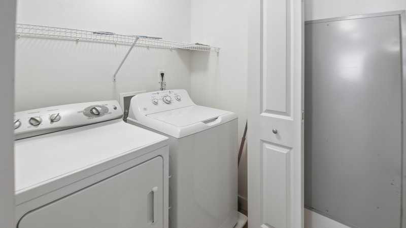Amazing Ocean – Laundry Room