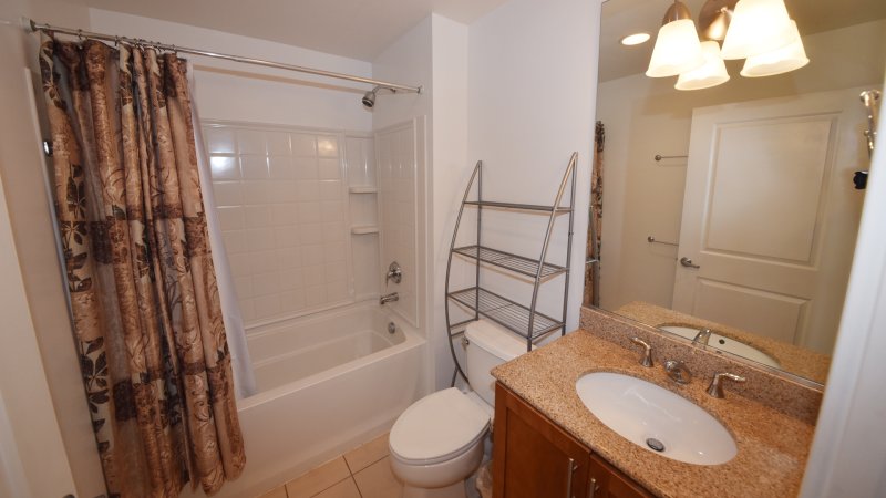 Cozy Inn – Common Bath for BR2