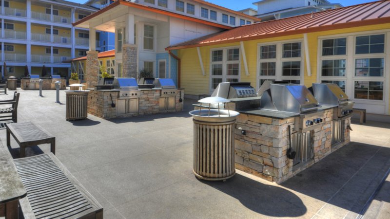 Cozy Inn – Grills for Building B