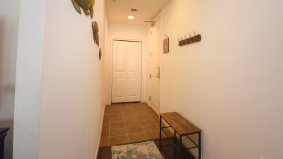Sea Glass – Foyer