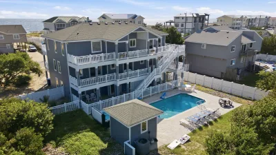 Top Deck – Exterior