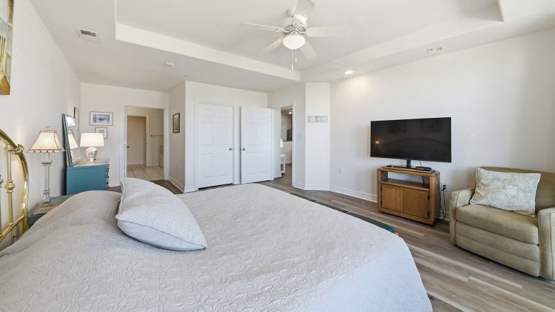 After Five – Bedroom 1