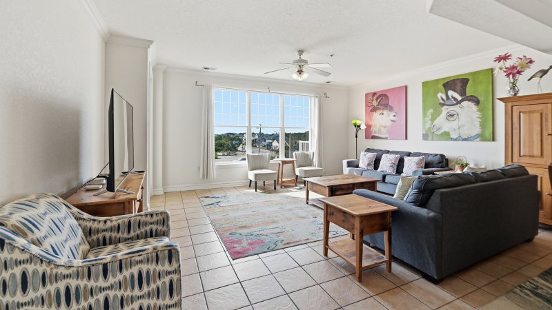 Second Deck – Living Room