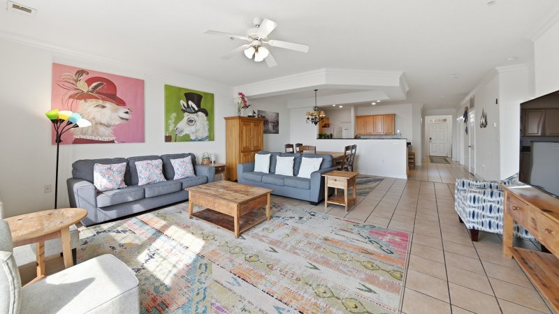 Second Deck – Living Room