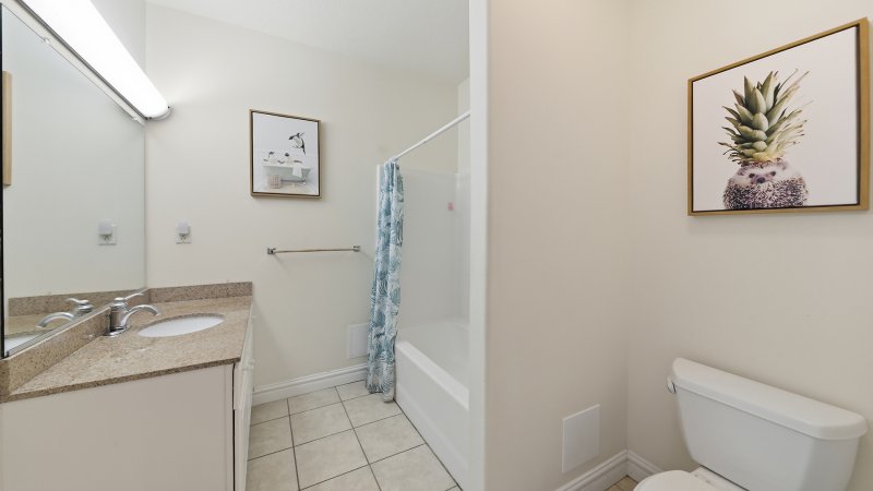 Second Deck – Common Bath for BR2 and BR3