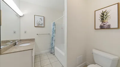 Second Deck – Common Bath for BR2 and BR3
