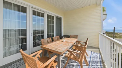 Second Deck – Deck