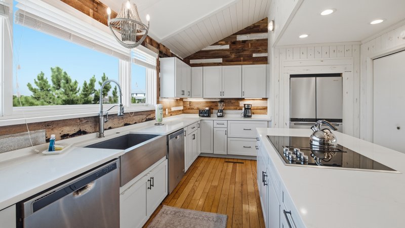 Hala Kahiki – Kitchen