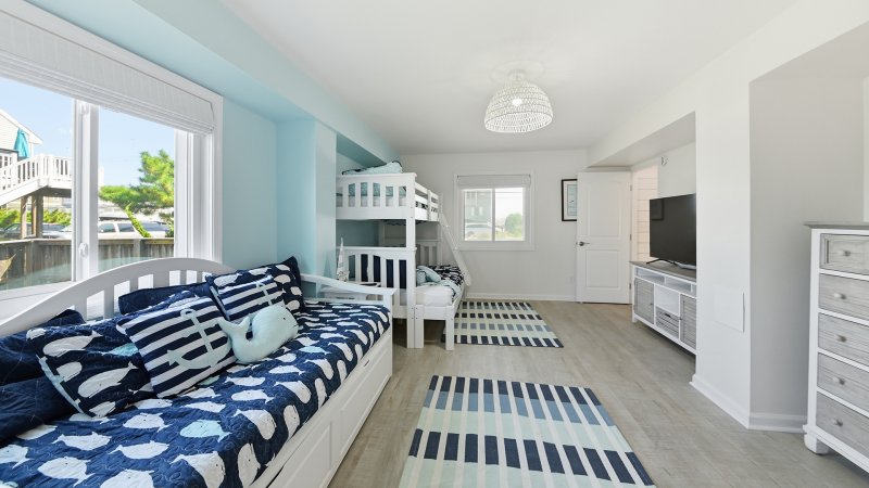 Golden Sunrises – Bedroom 6