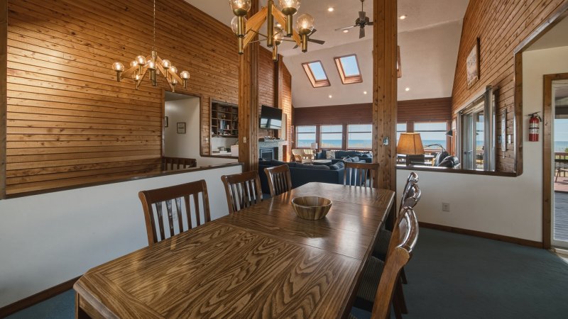 Sandhaven – Dining