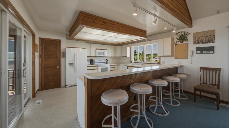 Sandhaven – Kitchen