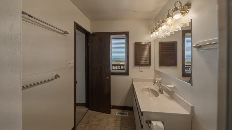 Sandhaven – Private Bath for BR1