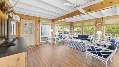 Gullible – Sun Room
