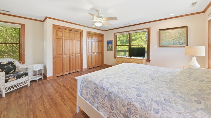 Gullible – Bedroom 1