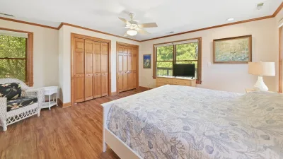 Gullible – Bedroom 1