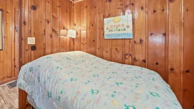Gullible – Bedroom 2