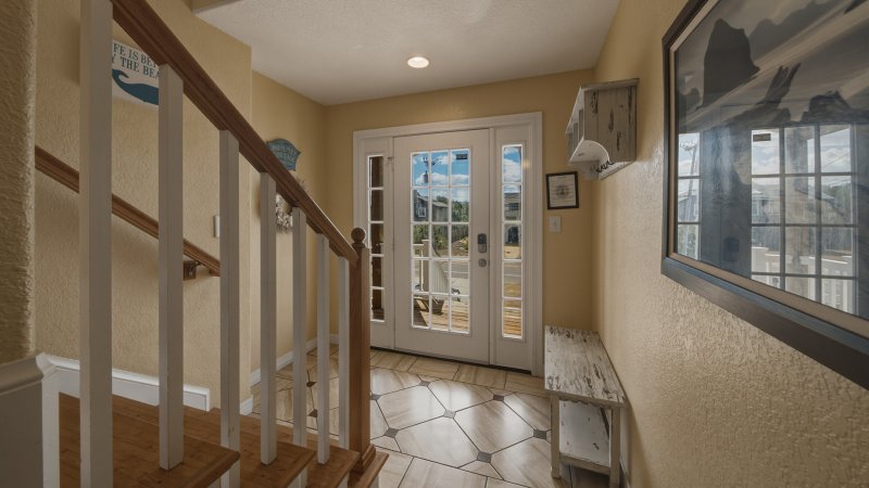 Forever Summer – Foyer