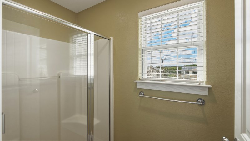 Forever Summer – Private Bath for BR1