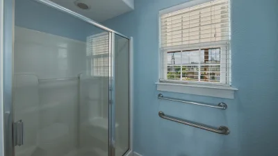 Forever Summer – Private Bath for BR2