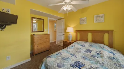 Forever Summer – Bedroom 6