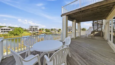 No Comparison Bayside – Deck