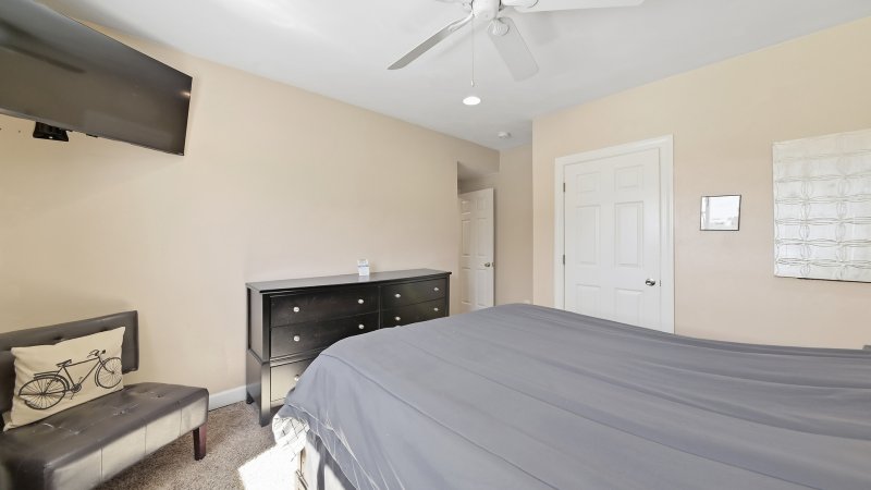 No Comparison Bayside – Bedroom 9
