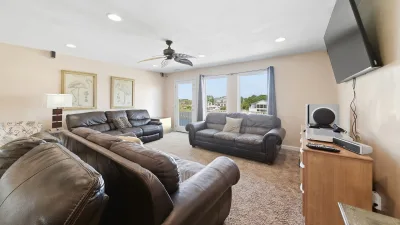 No Comparison Bayside – Family Room
