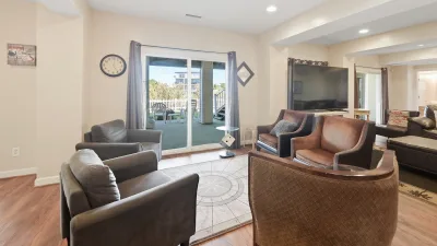 No Comparison Bayside – 1st Floor Sitting Area