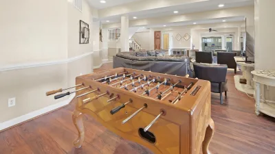 No Comparison Bayside – Foosball