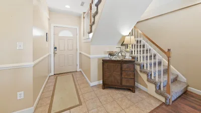 No Comparison Bayside – Foyer