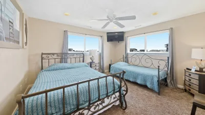 No Comparison Bayside – Bedroom 6