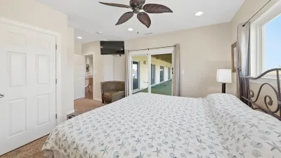 No Comparison Bayside – Bedroom 7