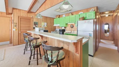 Therapy – Kitchen