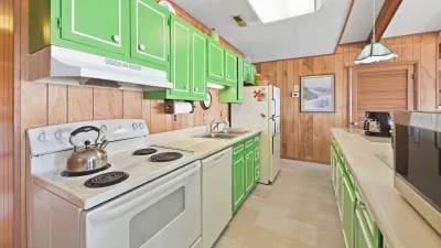 Therapy – Kitchen