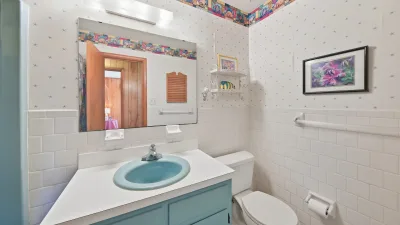 Therapy – Common Bath for BR2 and BR3