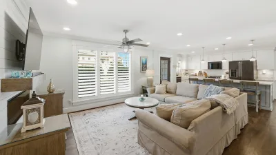 Moon Glow – Living Room