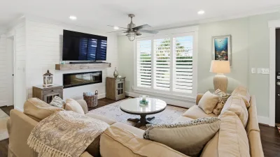 Moon Glow – Living Room