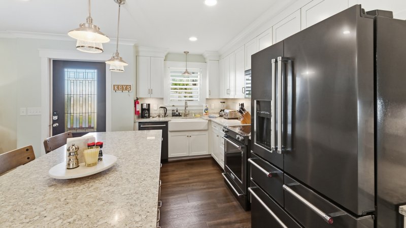 Moon Glow – Kitchen