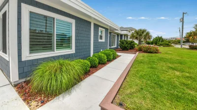 Moon Glow – Landscaping