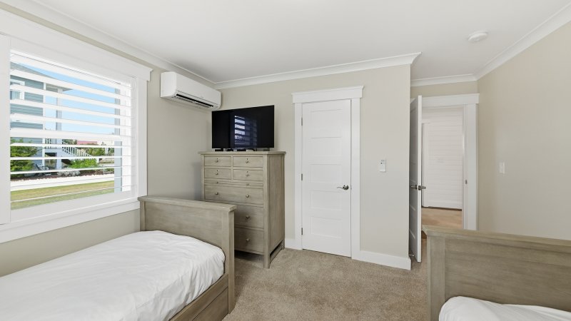 Moon Glow – Bedroom 4